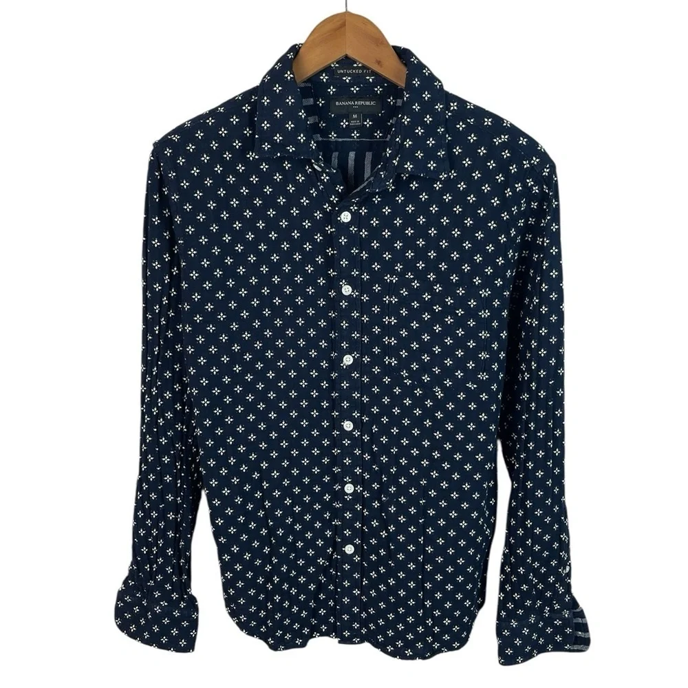 BF1406 Men’s Banana Republic Untucked Fit Geometric Print Button Down Shirt M
